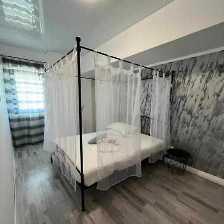 Seaview Apartment
